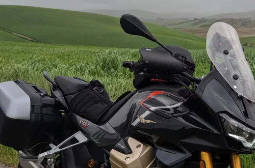 Moto Turismo guzzi v100 toscana bmw gs